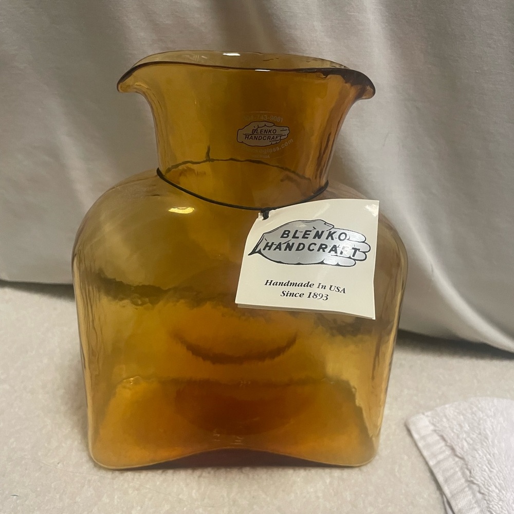 Blenko handcraft glass vase citrine color